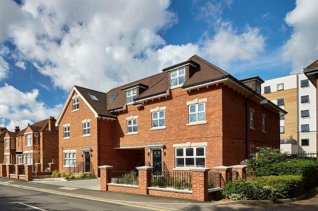 Imperial Court By Viridian Apartments Maidenhead Exterior photo
