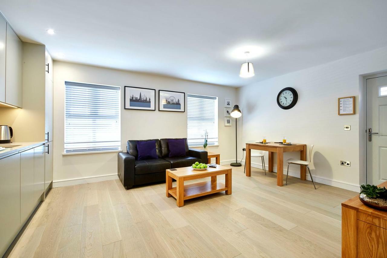 Imperial Court By Viridian Apartments Maidenhead Exterior photo